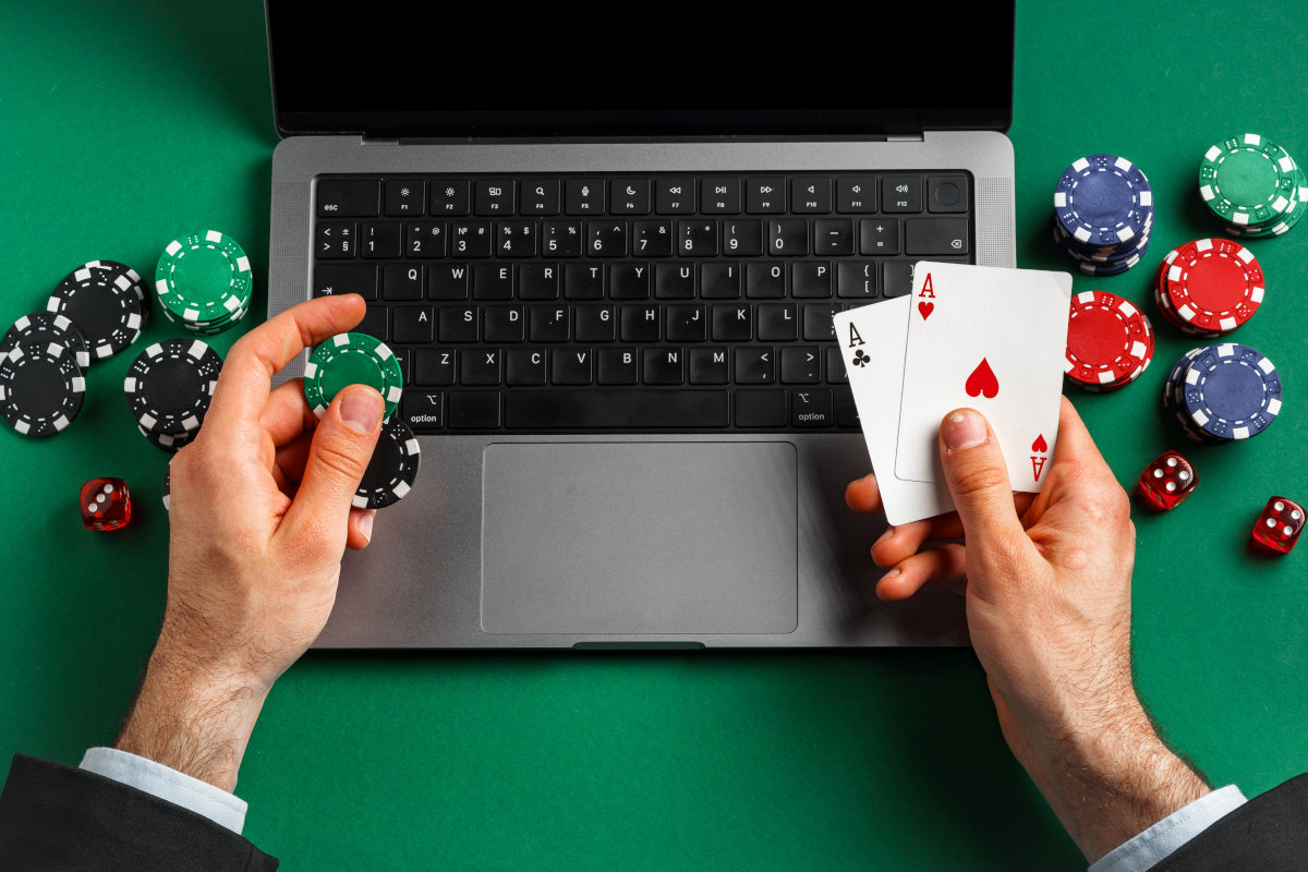 Choisir le meilleur site de paris sportif et poker pour vos enjeux en ligne